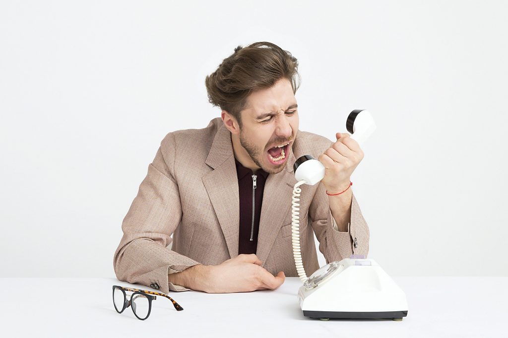 چگونه نیمی از نگرانی های محل کار را از بین ببریم؟